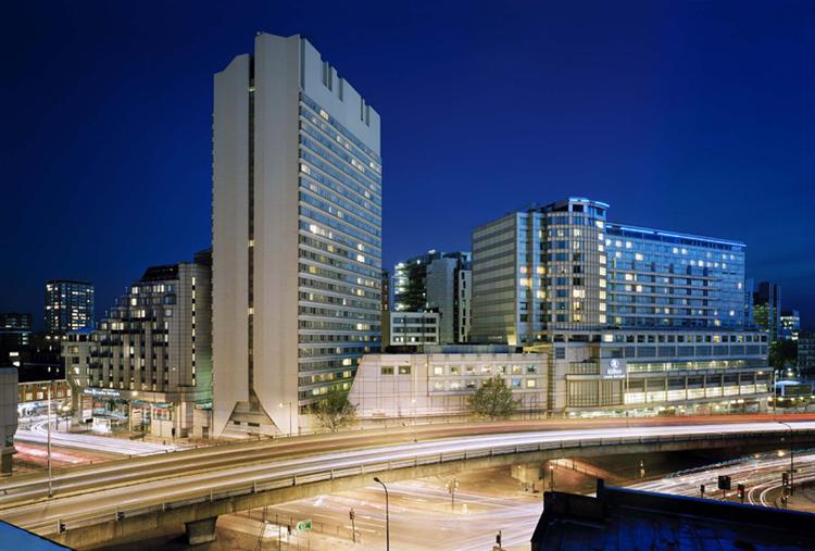 Edwards Coaches London Break Hilton Winter