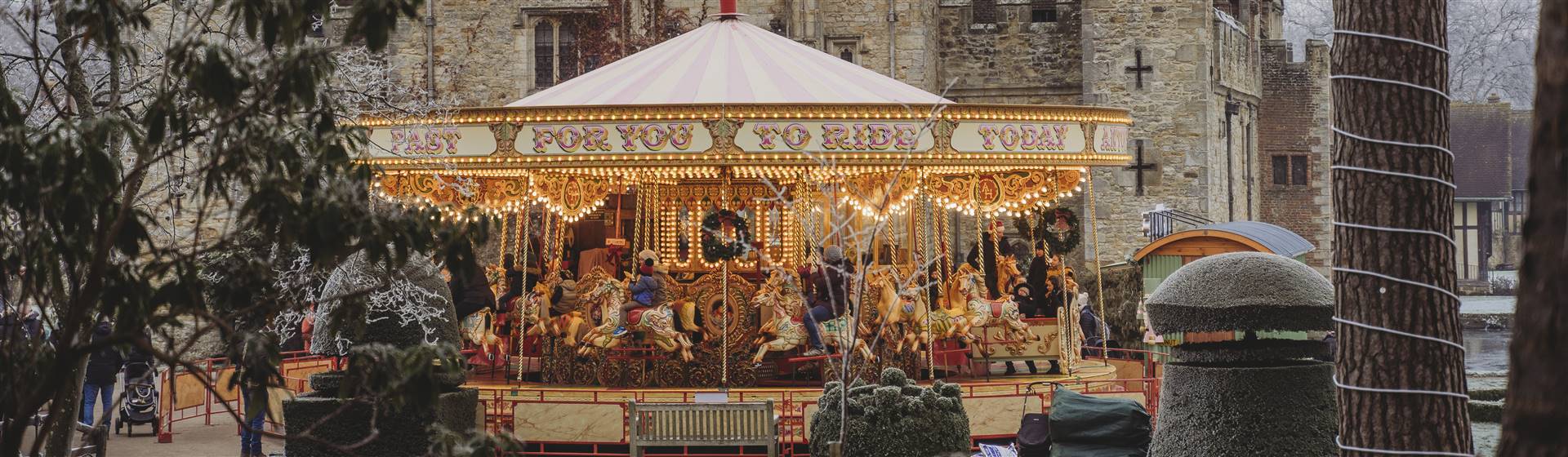 Canterbury & Christmas at Hever Castle