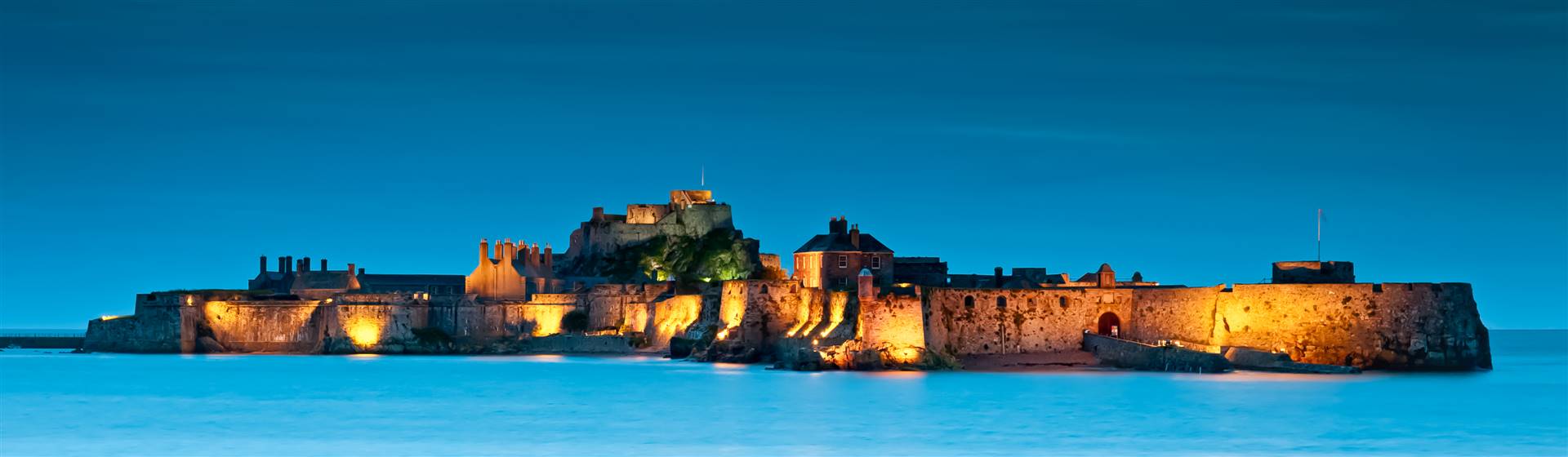 Jersey by Sea - Norfolk Hotel - 7 Nights